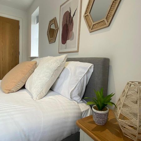 Modern 2 Bed Apartment/Free Parking/Near City/Self-Check In Handsworth Экстерьер фото