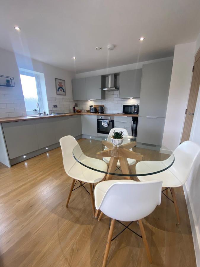 Modern 2 Bed Apartment/Free Parking/Near City/Self-Check In Handsworth Экстерьер фото