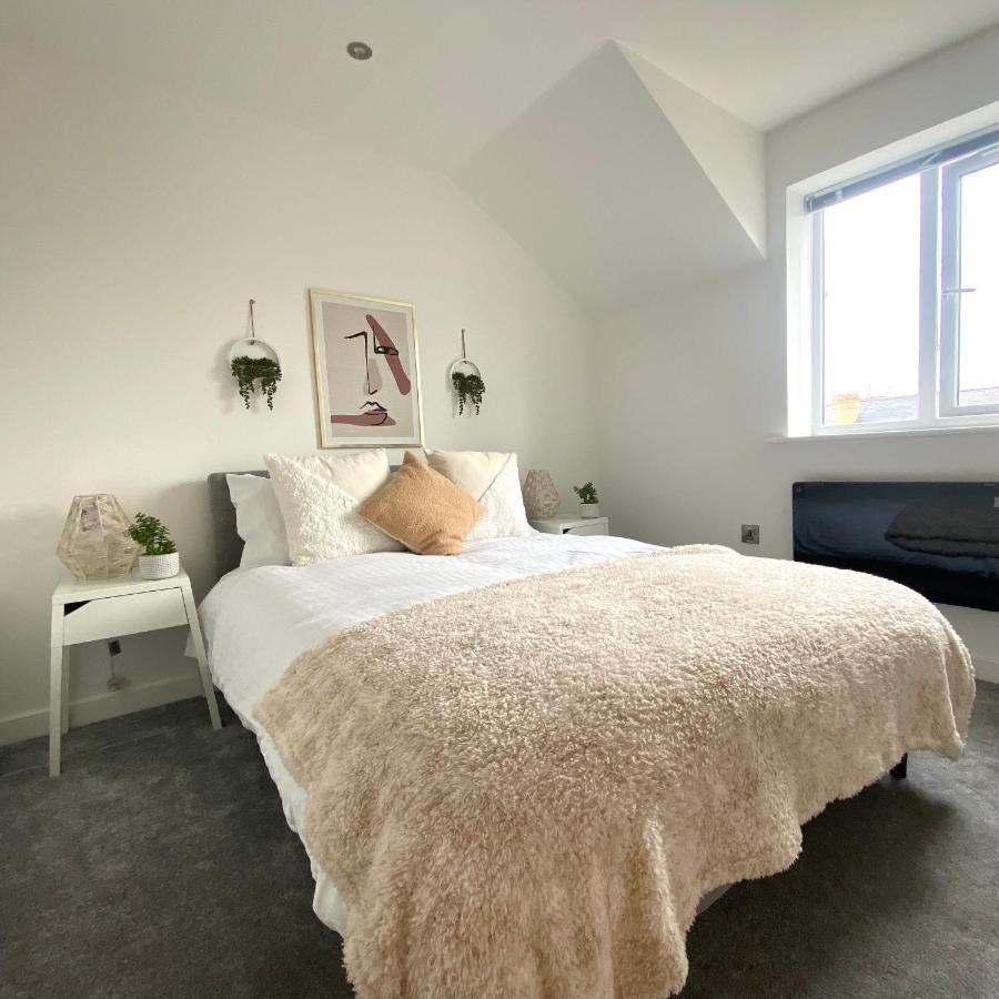 Modern 2 Bed Apartment/Free Parking/Near City/Self-Check In Handsworth Экстерьер фото